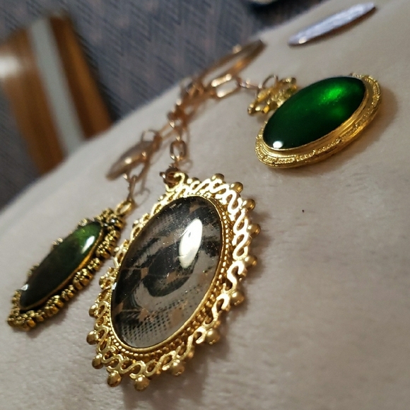 ✨Luxury Italian Art Keychain Fornasetti Inspired Gold Bag Charm FREE SHIPPING - Picture 5 of 6